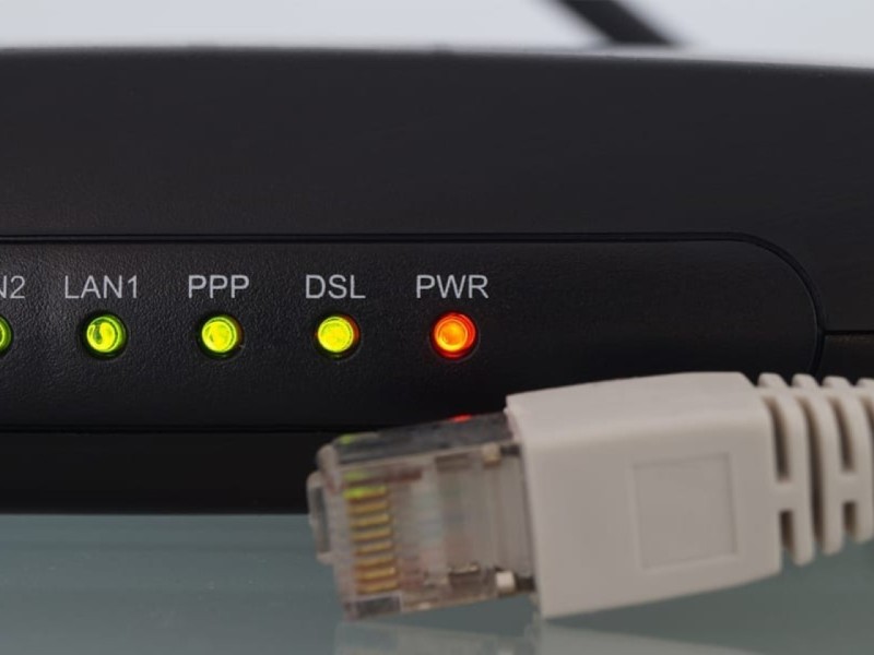 اتصال با کابل LAN